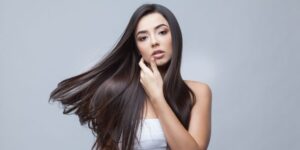 How to Achieve Healthy, Shiny Hair With the Right Products